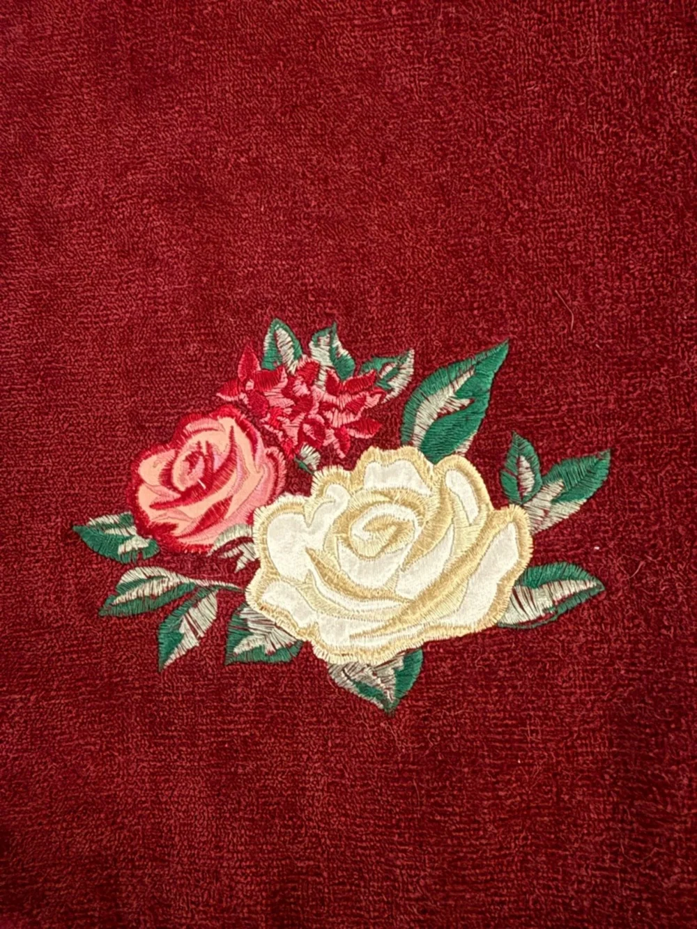 Pair Vintage Cambridge Burgundy With Rose Appliqué Bath Towels 23” X 45” Cotton